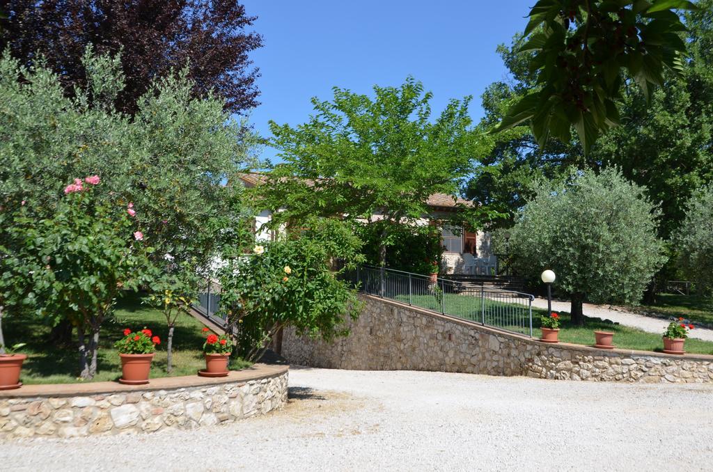 Aparthotel Casale Santa Caterina Amelia Exterior foto